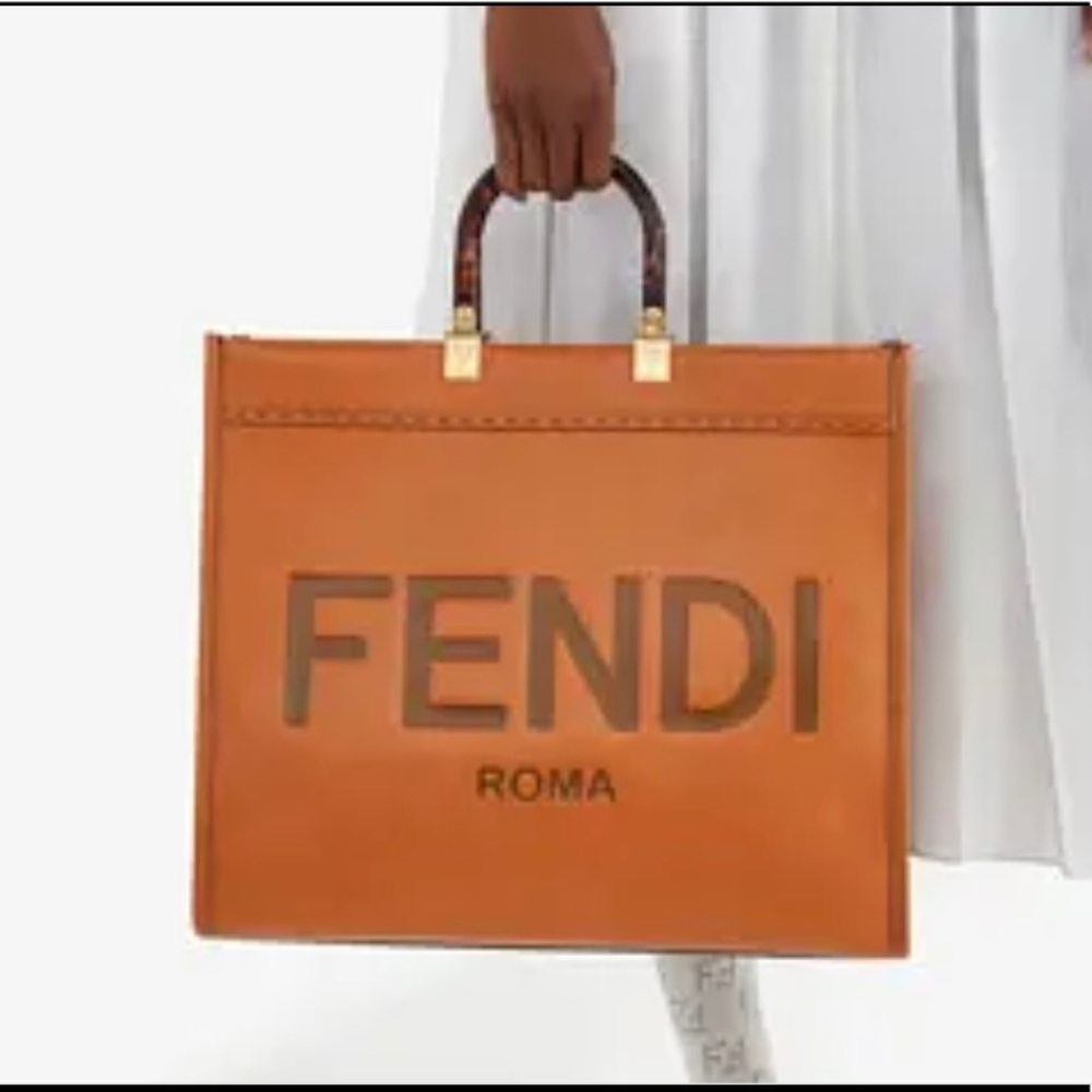 FENDI Sunshine Shopper Large